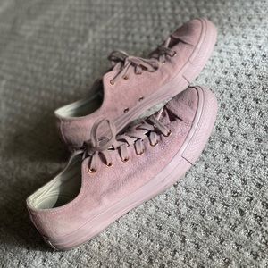 CONVERSE PINK SUEDE